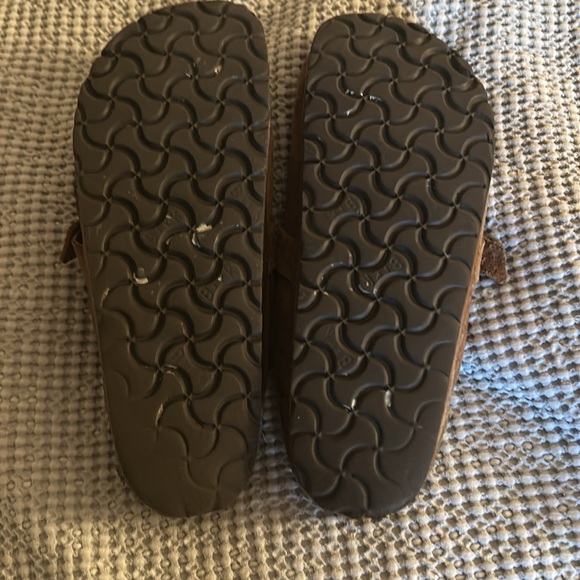 Tan ladies Birkenstocks size 39 - Picture 3 of 3